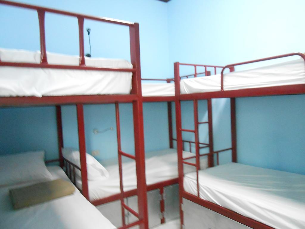 Lucky Backpacker Hostel Vientiane Rum bild