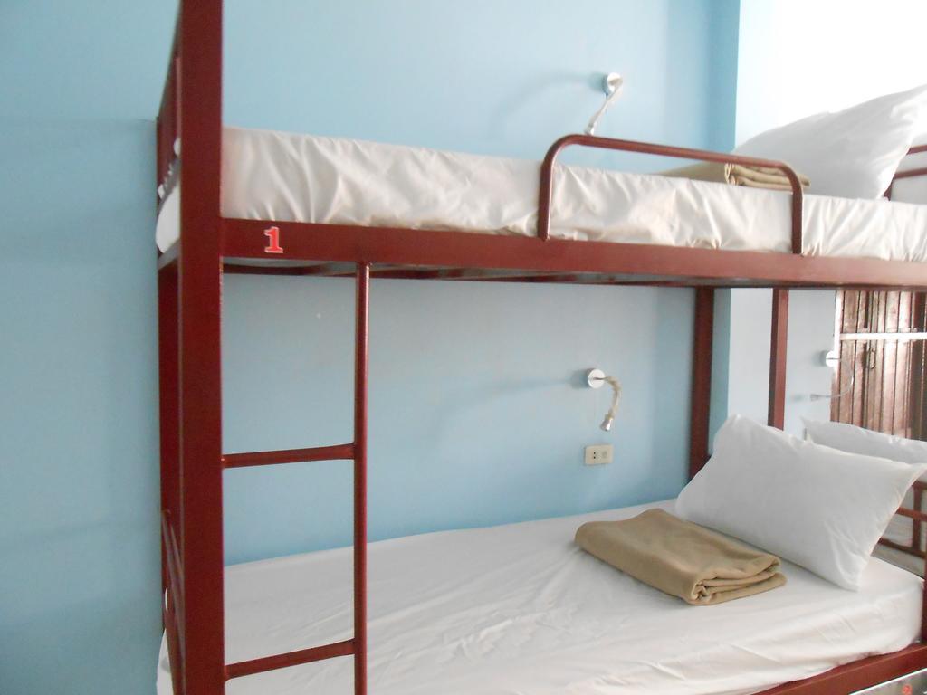 Lucky Backpacker Hostel Vientiane Rum bild