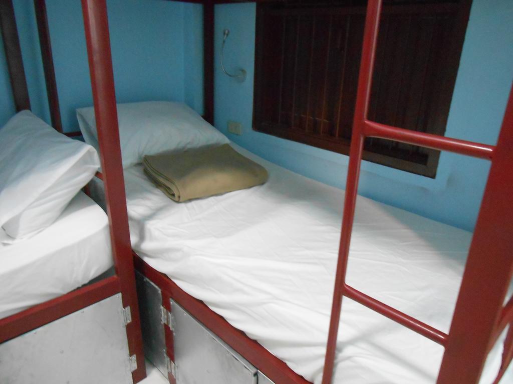 Lucky Backpacker Hostel Vientiane Exteriör bild