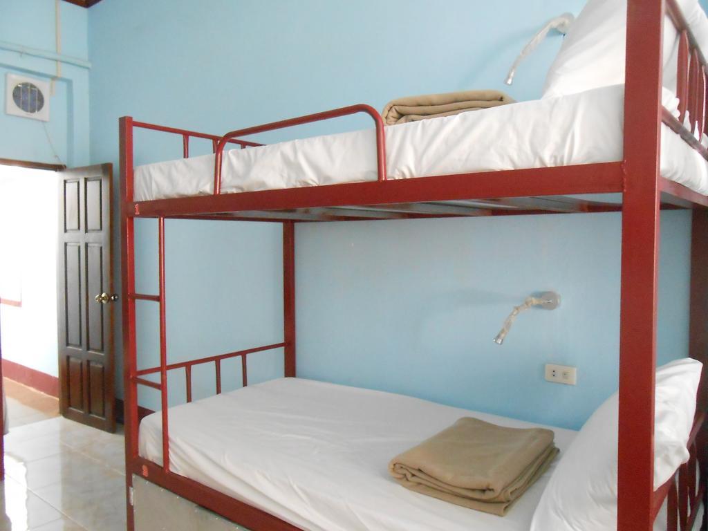 Lucky Backpacker Hostel Vientiane Rum bild